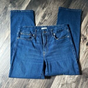 EUC Good American Good Legs Straight Denim